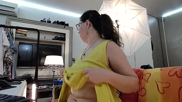 ILoveToFeelU online show from 10-18-25, 12:17