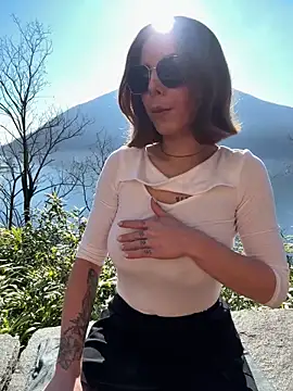 Mia Railey online show from 02-05-26, 01:05