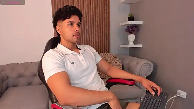 liam collins21 online show from 03-19-25, 11:28