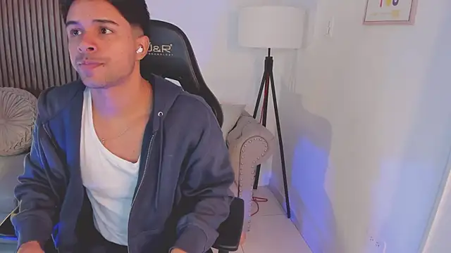 liam collins21 online show from 10-08-25, 11:41