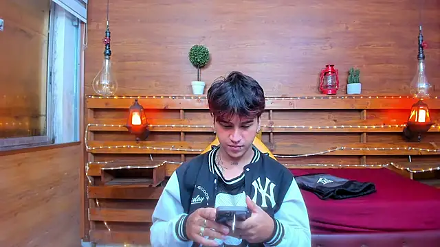 alex 477 online show from 09-26-25, 11:36