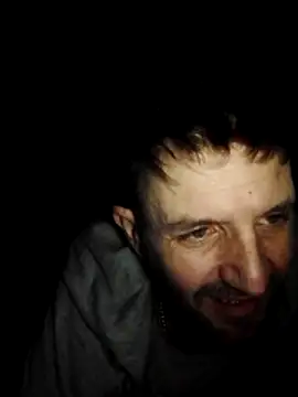 Nawtyslaveteen online show from 04-05-26, 01:03