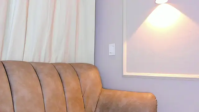 Lia walton online show from 09-20-25, 12:17