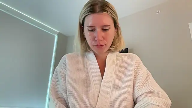 xoxoxjenn online show from 07-09-26, 01:37