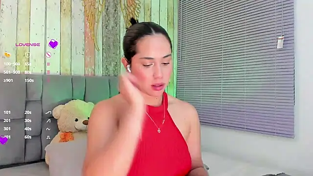 Gigi-bom online show from 01-29-25, 03:33