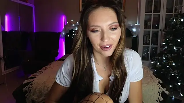 JoanneGG online show from 12-13-24, 03:43