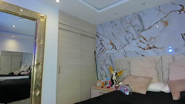 Snapshot of kiana_cream chatting on 01-12-26, 11:59 kiana cream online show from 01-12-26, 11:59