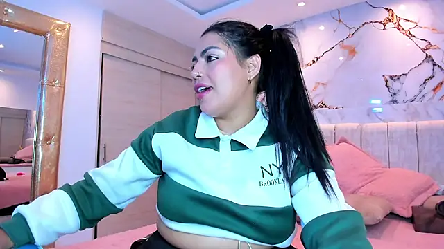 kiana cream online show from 03-20-26, 02:38