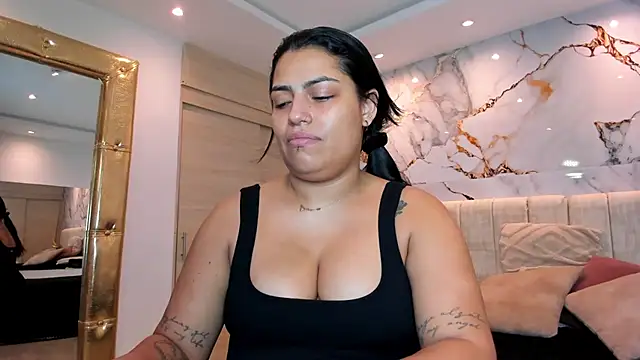 kiana cream online show from 06-01-26, 11:56