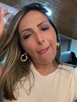  Abril-Office1 online show from 01-02-25, 10:22