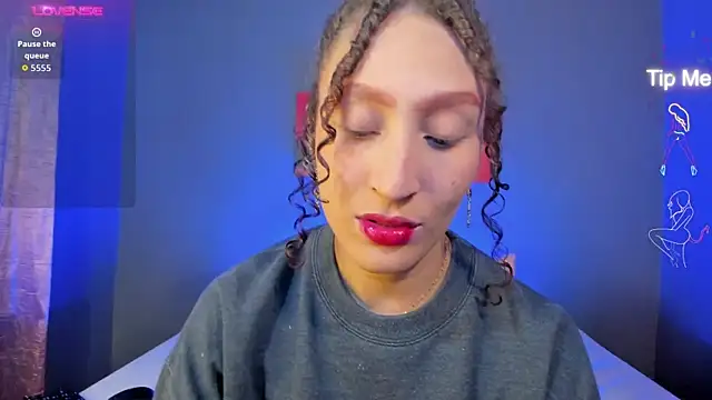 Snapshot of IsabellaSpencer chatting on 12-02-25, 10:05 IsabellaSpencer online show from 12-02-25, 10:05