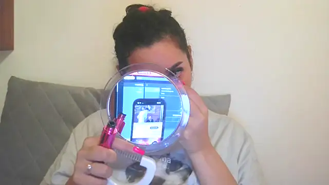 LovelyJulliette online show from 12-05-25, 02:25