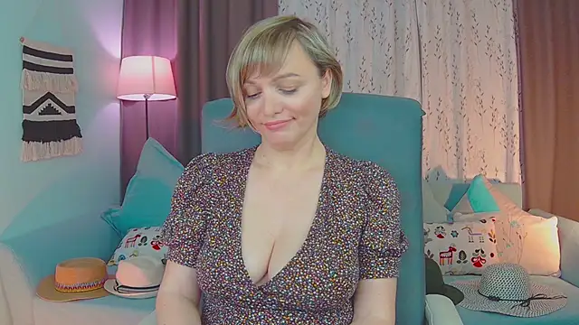 Snapshot of NandiSmile chatting on 02-28-25, 07:46 NandiSmile online show from 02-28-25, 07:46