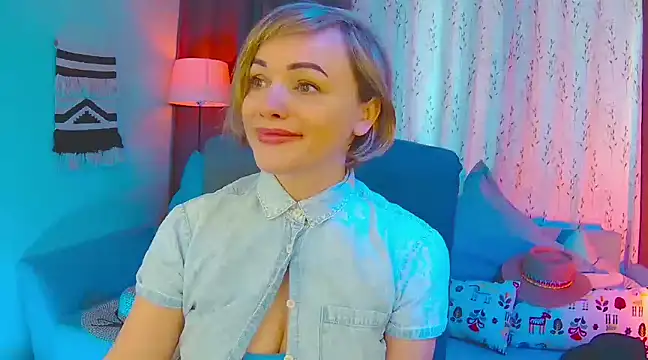 Snapshot of NandiSmile chatting on 03-19-25, 07:07 NandiSmile online show from 03-19-25, 07:07