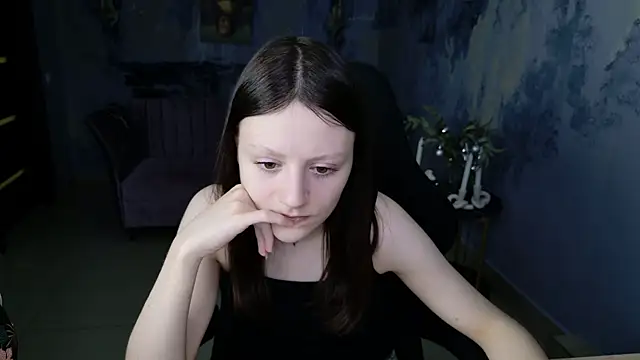 Snapshot of VeliraBraitberg chatting on 12-28-24, 11:19 VeliraBraitberg online show from 12-28-24, 11:19