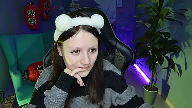 Snapshot of VeliraBraitberg chatting on 12-29-24, 11:18 VeliraBraitberg online show from 12-29-24, 11:18