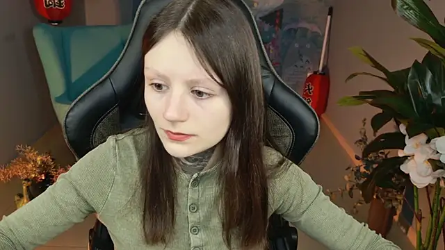 Snapshot of VeliraBraitberg chatting on 01-25-25, 11:34 VeliraBraitberg online show from 01-25-25, 11:34