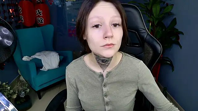 Snapshot of VeliraBraitberg chatting on 02-19-26, 01:07 VeliraBraitberg online show from 02-19-26, 01:07