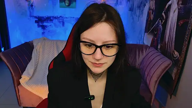 VeliraBraitberg online show from 04-19-26, 12:04