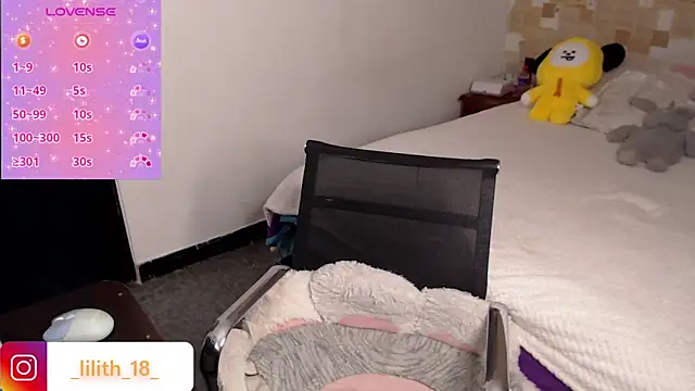 Snapshot of _Lilith_18_ chatting on 12-29-24, 06:56 Lilith 18 online show from 12-29-24, 06:56