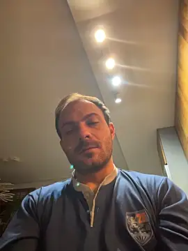 Adventurehotman online show from 02-10-26, 01:53