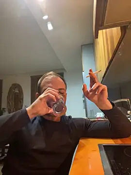 Adventurehotman online show from 04-14-26, 12:49