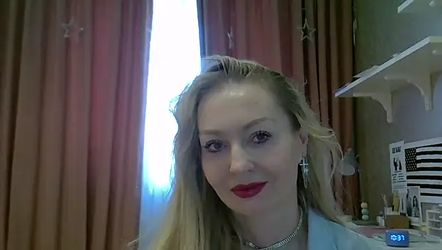 Snapshot of ZarinaSwift chatting on 09-25-25, 04:38 ZarinaSwift online show from 09-25-25, 04:38