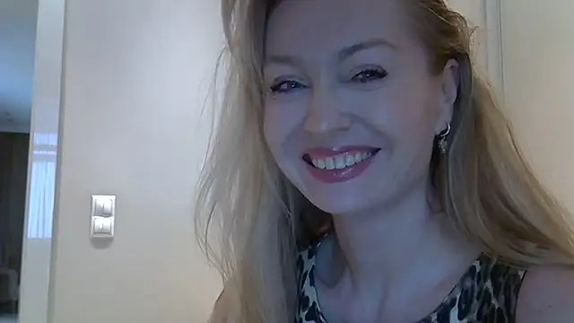 ZarinaSwift online show from 03-28-26, 10:59