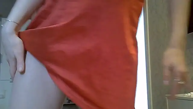 ZarinaSwift online show from 05-16-26, 06:54