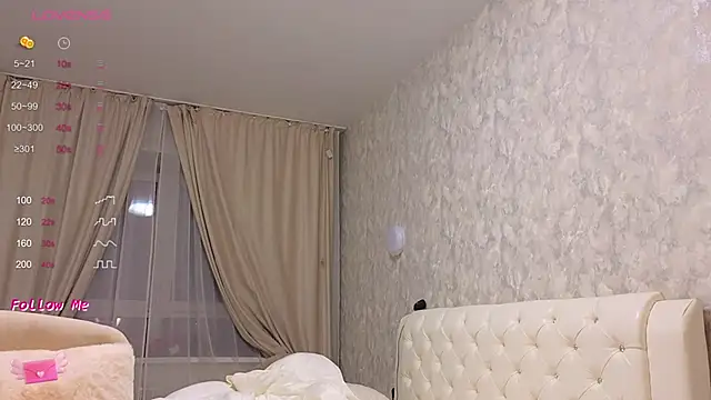 LaraSkinny online show from 02-19-25, 12:22