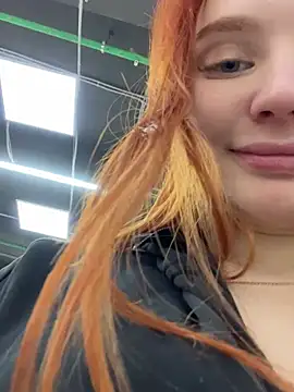 Snapshot of AmmyHot chatting on 12-19-24, 07:18 AmmyHot online show from 12-19-24, 07:18