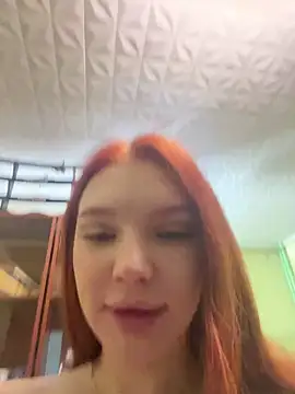 Snapshot of AmmyHot chatting on 12-21-24, 04:09 AmmyHot online show from 12-21-24, 04:09