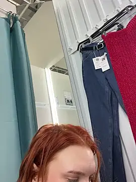 Snapshot of AmmyHot chatting on 01-21-25, 05:49 AmmyHot online show from 01-21-25, 05:49