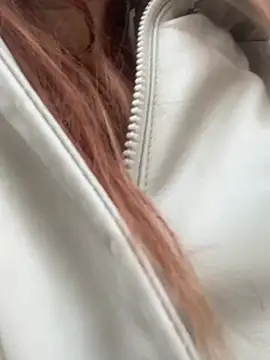 Snapshot of AmmyHot chatting on 02-03-25, 07:18 AmmyHot online show from 02-03-25, 07:18