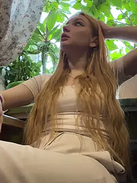 Snapshot of AmmyHot chatting on 03-09-25, 07:01 AmmyHot online show from 03-09-25, 07:01