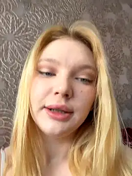 Snapshot of AmmyHot chatting on 11-06-25, 04:57 AmmyHot online show from 11-06-25, 04:57