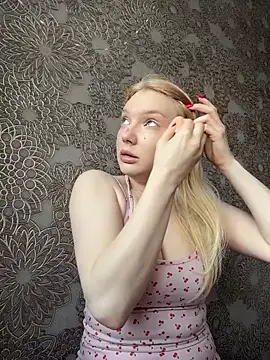 Snapshot of AmmyHot chatting on 03-04-26, 04:18 AmmyHot online show from 03-04-26, 04:18