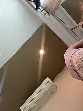 AmmyHot online show from 04-14-26, 04:07