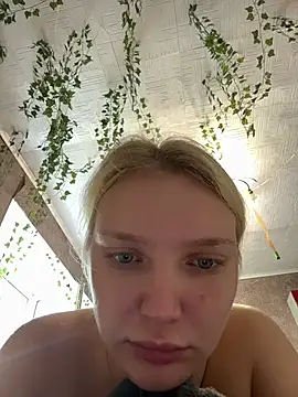 Snapshot of AmmyHot chatting on 06-28-26, 04:07 AmmyHot online show from 06-28-26, 04:07