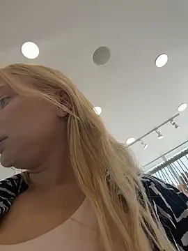 Snapshot of AmmyHot chatting on 07-10-26, 04:50 AmmyHot online show from 07-10-26, 04:50
