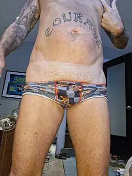 Snapshot of Hotbodyscottie chatting on 06-25-26, 10:09 Hotbodyscottie online show from 06-25-26, 10:09