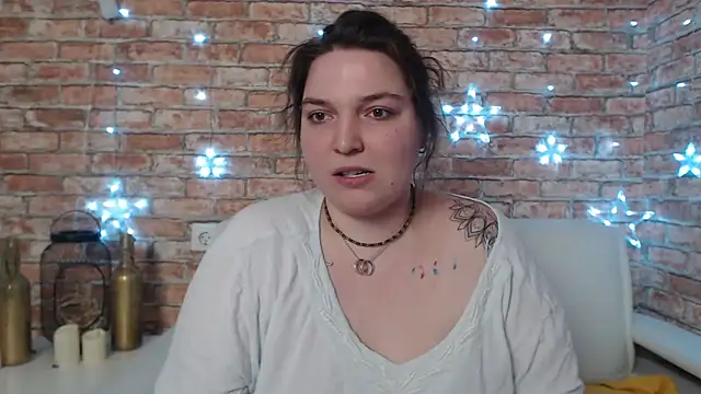 Amelia Kiss  online show from 01-31-25, 06:46