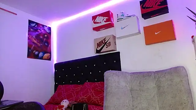 Snapshot of king__Black chatting on 12-06-24, 05:42 king Black online show from 12-06-24, 05:42