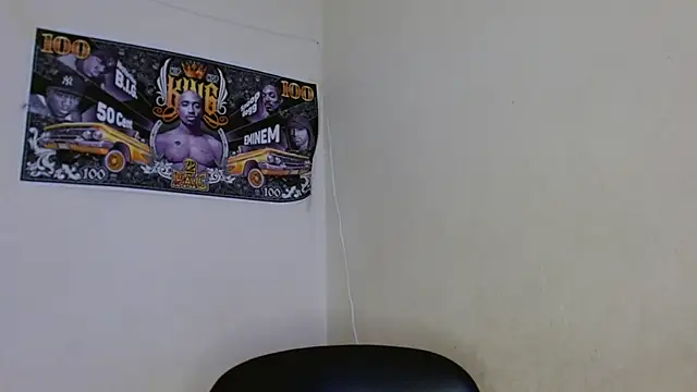 Snapshot of king__Black chatting on 09-25-25, 02:32 king Black online show from 09-25-25, 02:32