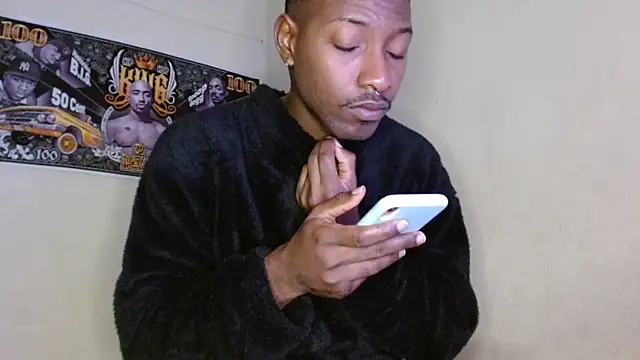 Snapshot of king__Black chatting on 09-27-25, 11:37 king Black online show from 09-27-25, 11:37