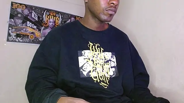 Snapshot of king__Black chatting on 10-13-25, 03:34 king Black online show from 10-13-25, 03:34