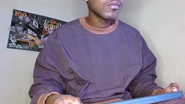 Snapshot of king__Black chatting on 10-31-25, 09:43 king Black online show from 10-31-25, 09:43