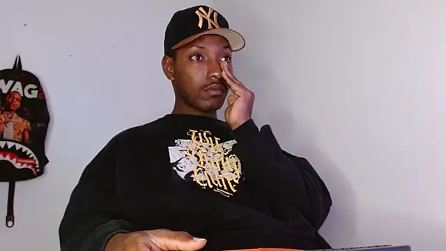 Snapshot of king__Black chatting on 11-20-25, 09:42 king Black online show from 11-20-25, 09:42