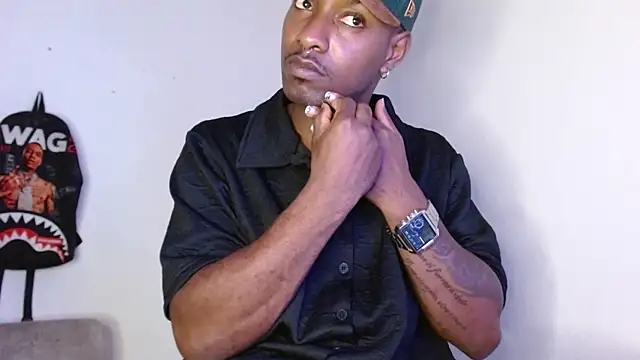 Snapshot of king__Black chatting on 11-28-25, 09:39 king Black online show from 11-28-25, 09:39