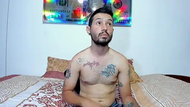 Snapshot of Bad_Couple_1 chatting on 12-29-24, 10:57 Bad Couple 1 online show from 12-29-24, 10:57